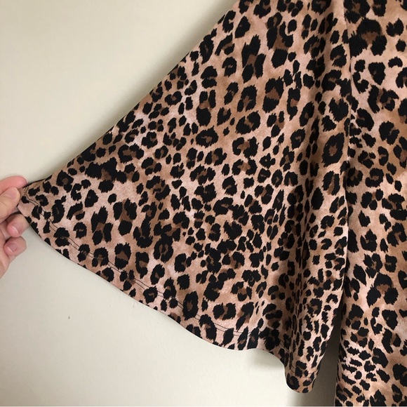 Nina Leonard Leopard Print Short Sleeve Cutout Tie-back Blouse Size XL - Picture 4 of 10